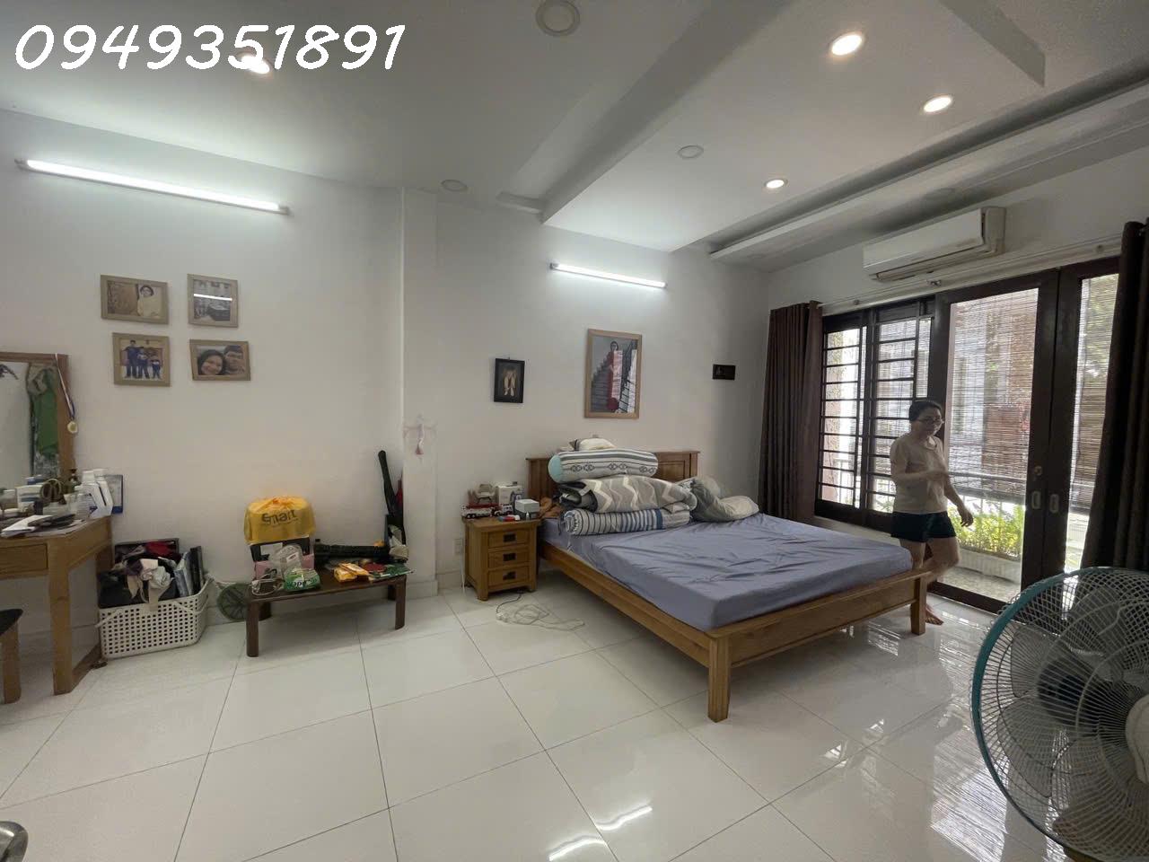 NHÀ HXH 93M2 3TẦNG 6PN NGANG 7M SHR HOÀN CÔNG ĐỦ giá bán 11TỶ