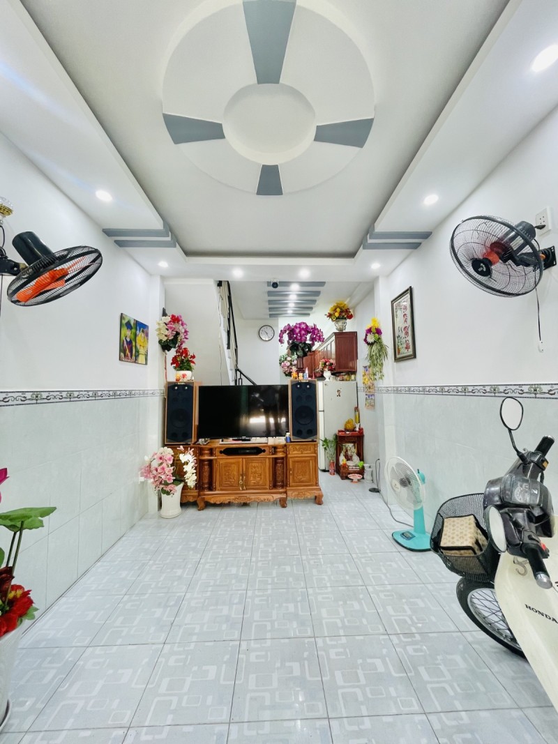 GIÁP LÊ THÚC HOẠCH - BÌNH TÂN - 30M2 - 2PN 2WC CHỈ 3.45 TỶ