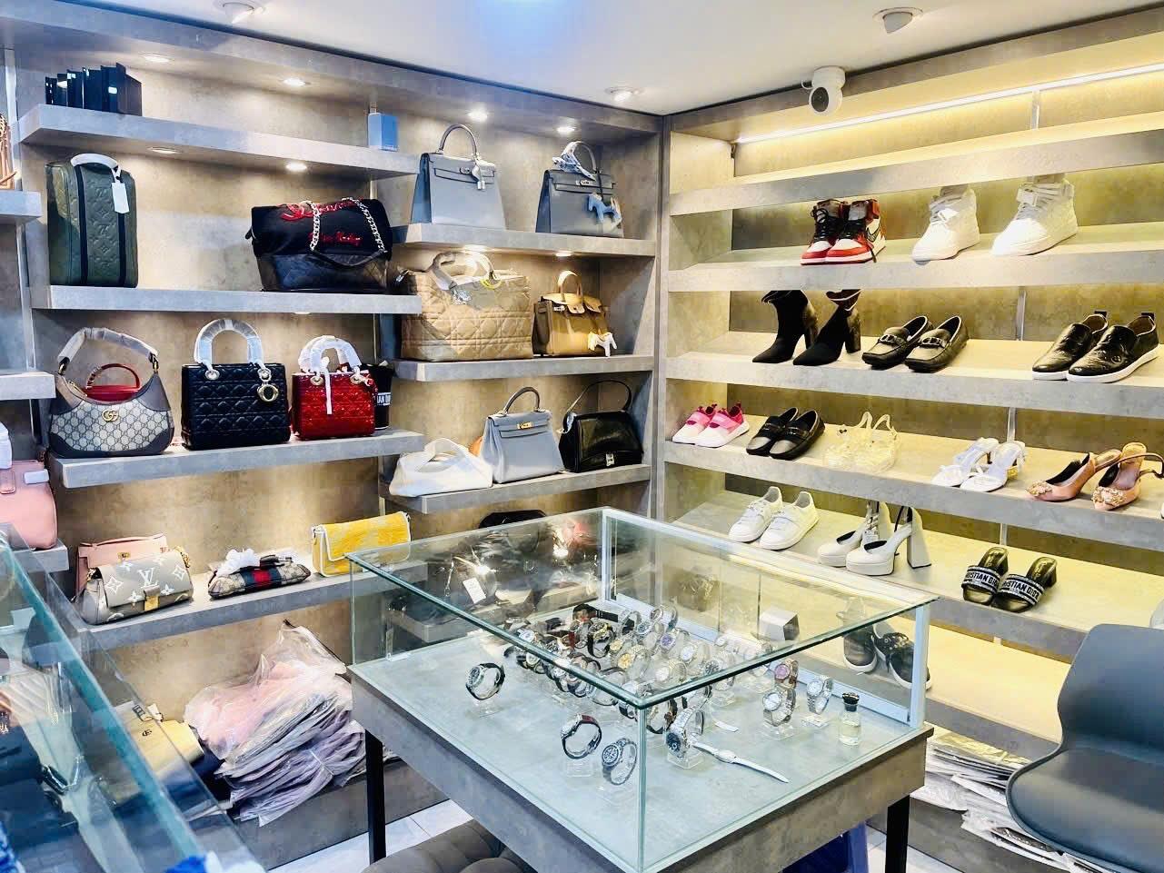 * NHỈNH 23TỶ- MTKD 2 Mặt Tiền Thương Hiệu Thời Trang Nguyễn Trãi 5Tầng(4.85x11) HĐT.50Tr