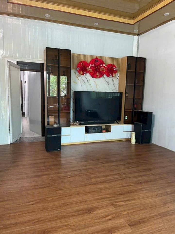 NHÀ ĐẸP - GIÁ TỐT - Vị Trí Đắc Địa Tại MẶT PHỐ THIÊN ĐỨC, Huyện Gia Lâm, Thành phố Hà Nội