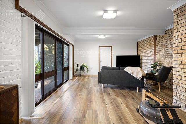 Bán nhà HXH Q.10, giá rẻ 7.x tỷ, chính chủ!