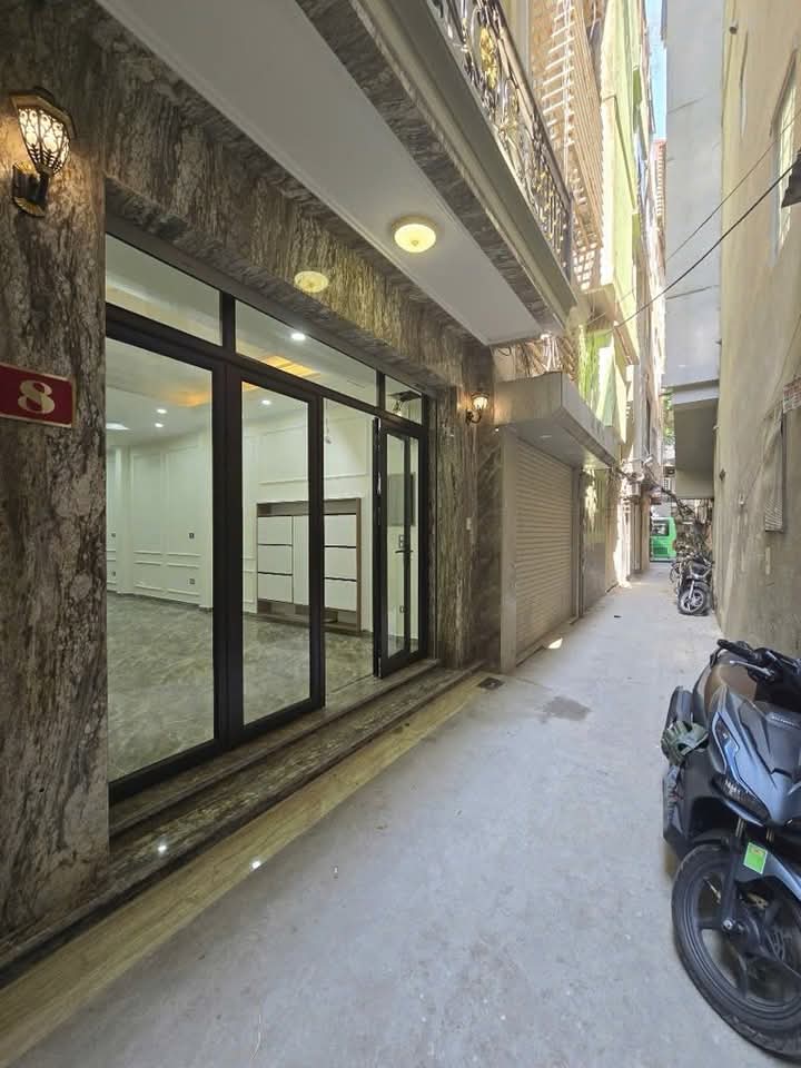 SIÊU PHẨM 8 TẦNG THANG MÁY-KHÔNG PHẢI CĐT NÀO CŨNG XÂY ĐƯỢC 8 TẦNG-TRUNG TÂM BA ĐÌNH-VỪA Ở VỪA KINH DOANH VP...