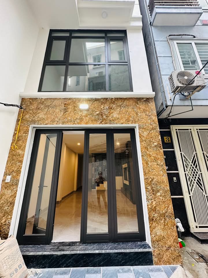 NHÀ ĐẸP TÂY HỒ - 7 TẦNG THANG MÁY MỚI COONG - NGÕ RỘNG GẦN Ô TÔ - BA BƯỚC RA HỒ TÂY LỘNG GIÓ - VIEW HỒ TÂY