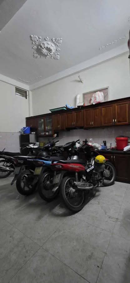 NHÀ LÔ GÓC 3 MẶT THOÁNG - THÁI THỊNH - TRUNG TÂM ĐỐNG ĐA