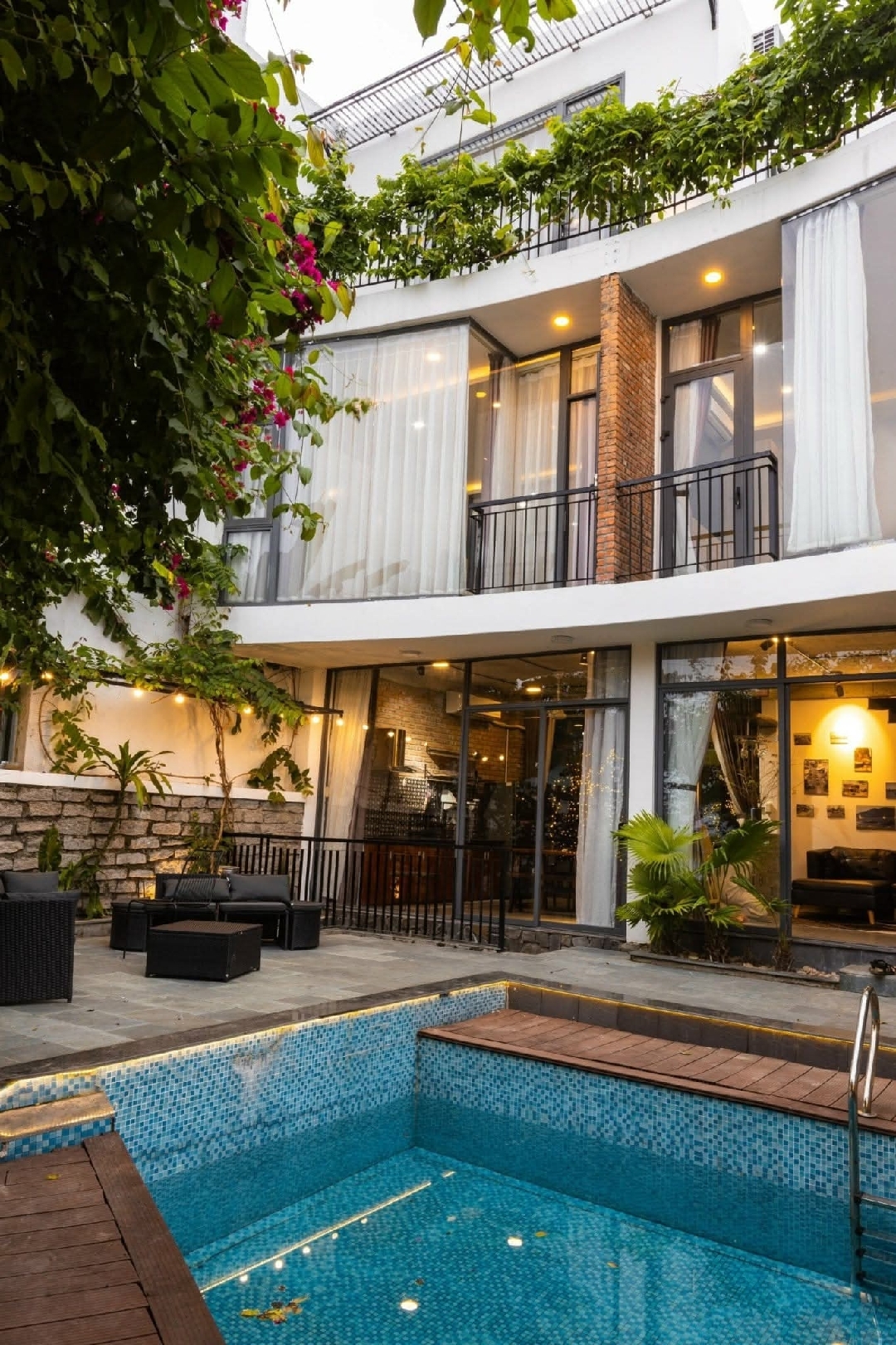 VILLA MINI 3 TẦNG – CÓ HỒ BƠI – NGUYỄN ĐÌNH CHIỂU – NAM VIỆT Á – ĐÀ NẴNG
