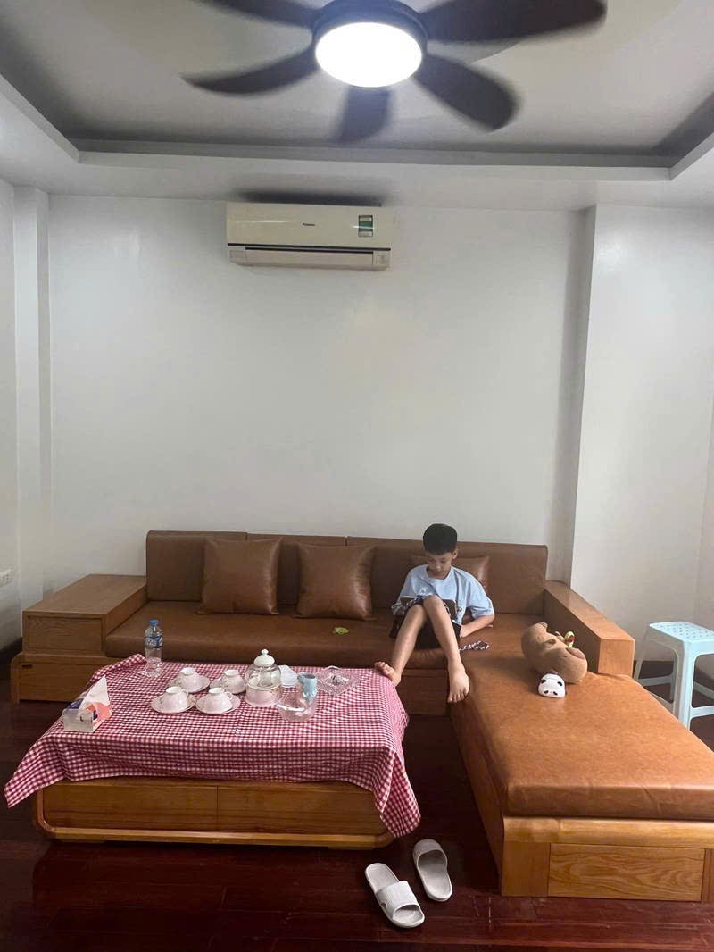 XÃ ĐÀN - NHÀ ĐẸP - LÔ GÓC - NGÕ THÔNG RỘNG THOÁNG - 50M² NHỈNH 12 TỈ - THANG MÁY