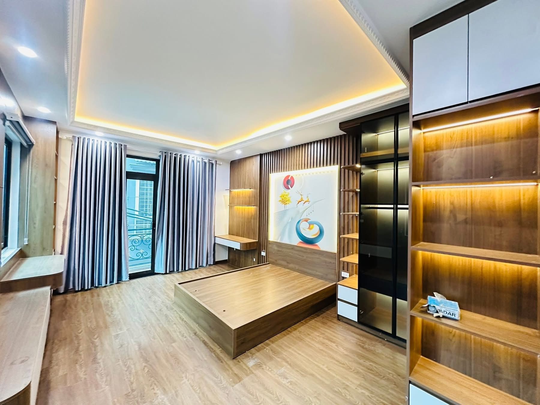 Bán nhà phố Kim Ngưu, Hai Bà Trưng 38m² x 5 tầng, thang máy, nội thất cao cấp, cách ôtô chỉ 15m, gần phố, tiện ích đủ đầy