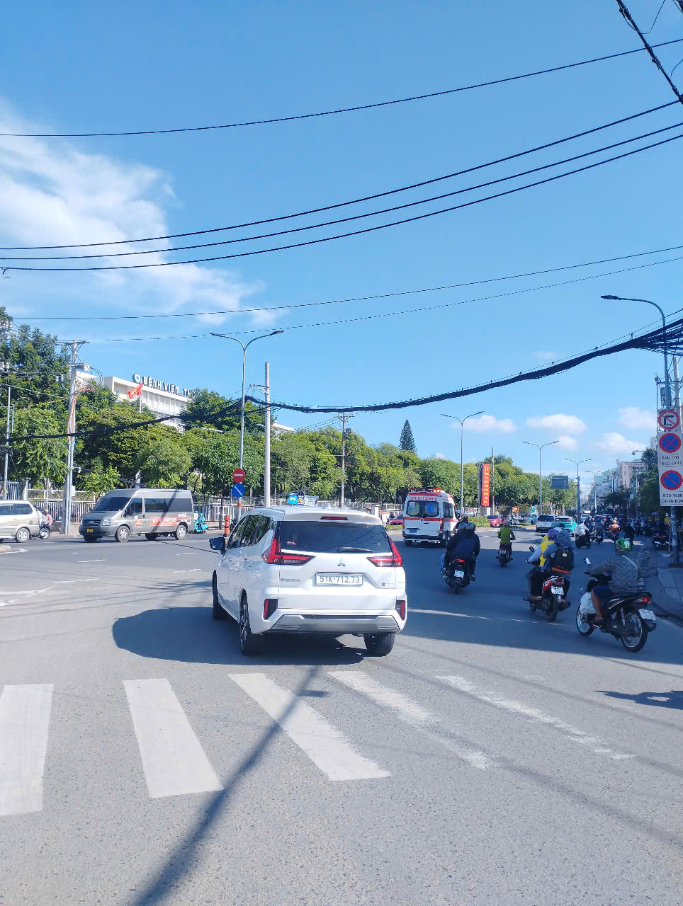 NGộp Cách Mạng Tháng 8, HXH tránh KD - 45m2 - 2 tầng Cư Xá Tự Do