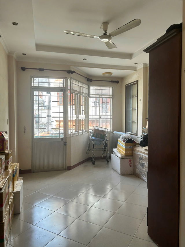 Nhà Mới 4Tầng Cách mặt Tiền 15M Hẻm Thẳng Xe Hơi Sổ Vuông 60m2 Gía 13 Tỷ Thương Lượng