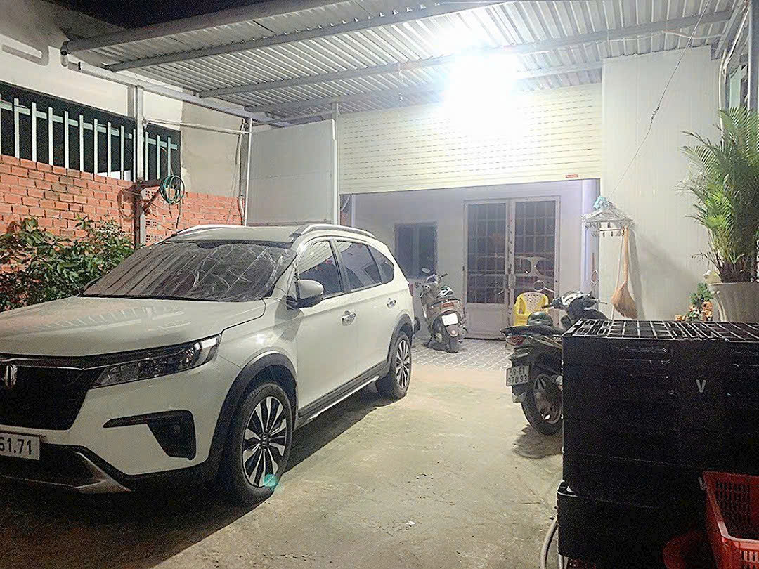 HIẾM! Bán nhanh nhà ngon giá tốt 5x21.5m, trệt 1 lửng, HXH thông TX40, Quận 12, chỉ 3.9Tỷ
