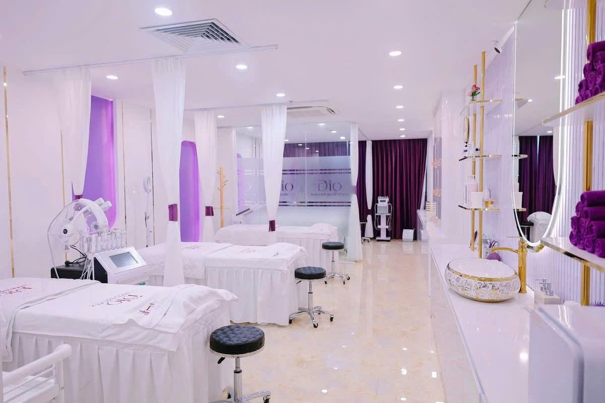 Chính chủ cần sang nhượng mặt bằng kinh doanh thẩm mỹ tại Q. Ba Đình