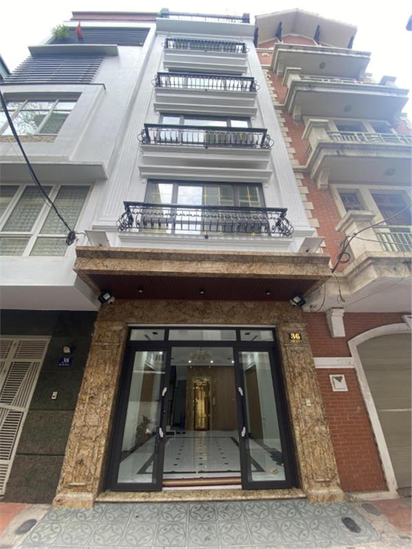 Bán nhà ngõ 106 Hoàng Quốc Việt 50 m2, 6 tầng có thang máy, ngõ thông, 2 ô tô tránh