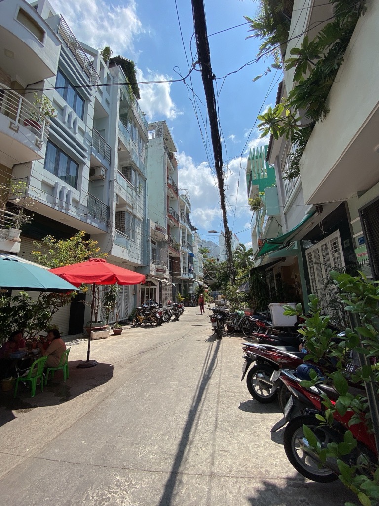 BÁN NHÀ MẶT TIỀN KINH DOANH 3 TẦNG NGAY CHỢ RẠCH ÔNG - HẺM 8M - XE HƠI VÀO NHÀ - 1 ĐỜI CHỦ - VUÔNG VỨC HOÀN CÔNG ĐỦ -