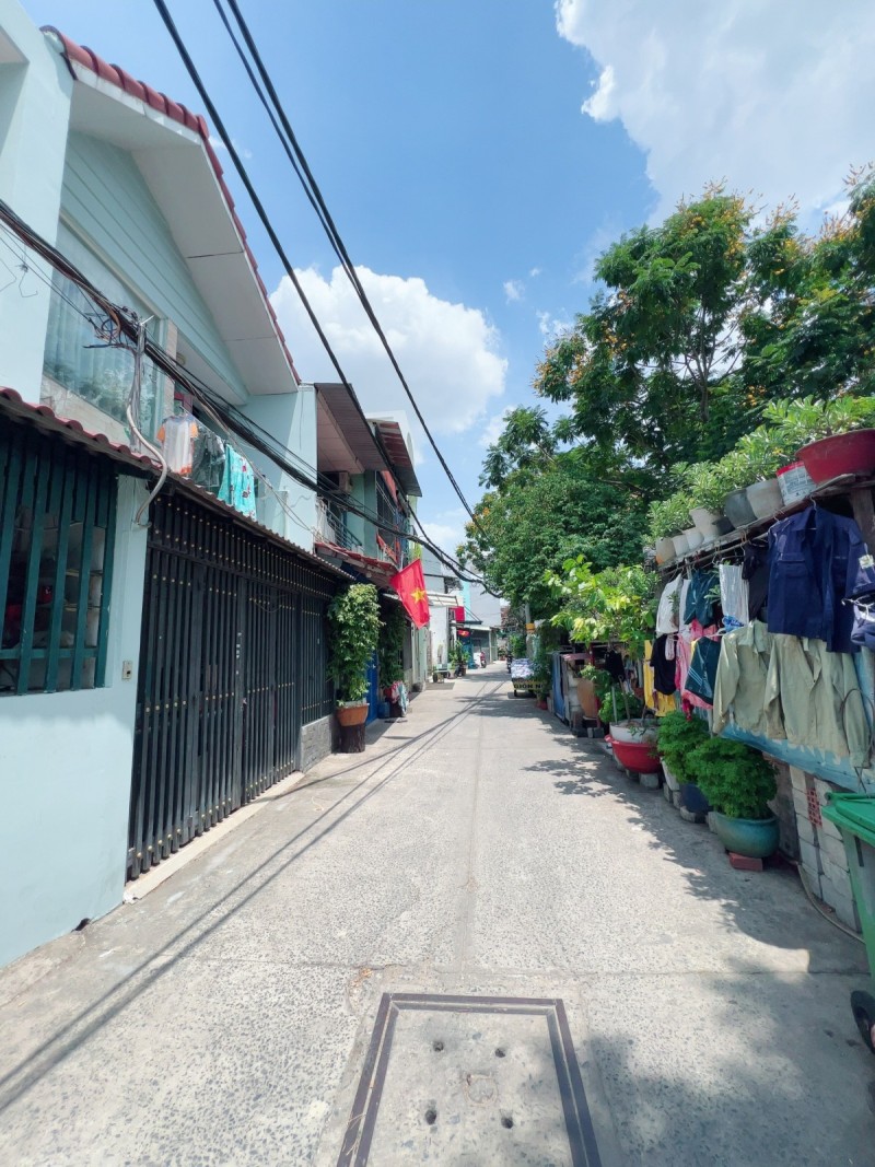 Hẻm XE TẢI VÀO NHÀ GẦN MT LÊ TRỌNG TẤN TP 5M X13M2 2T BTCT CHỈ 5 TỶX