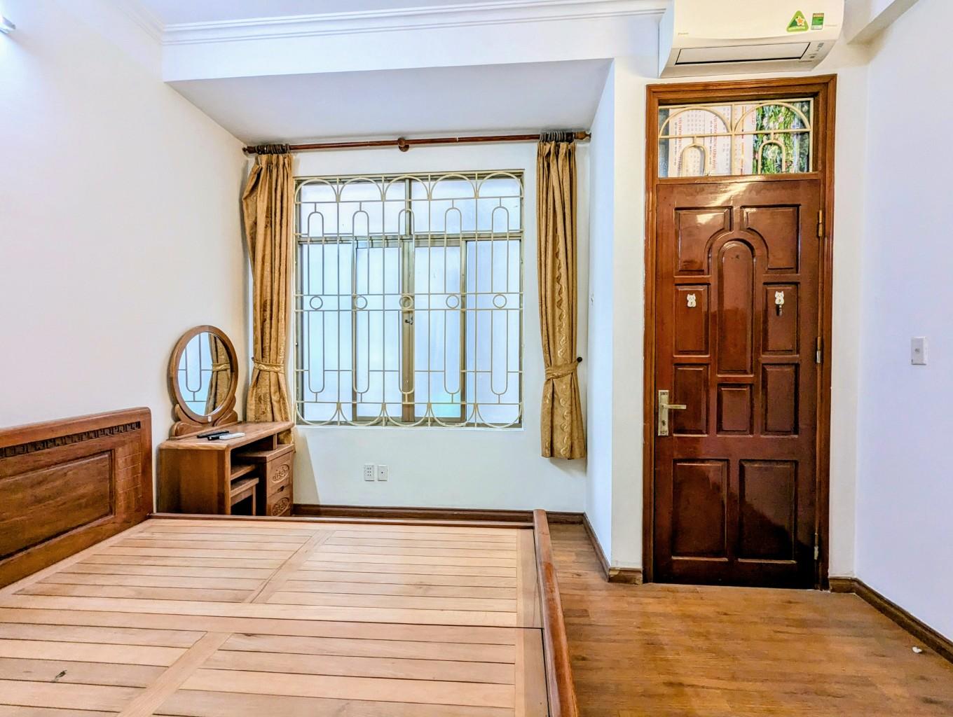 Bán nhà phố Ngọc Hà, Ba Đình, ngõ thoáng sáng, khu vực dân trí cao, yên tĩnh, 30m, 6.6 tỷ.