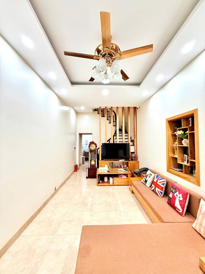 Bán nhà Vũ Tông Phan, Thanh Xuân 71m2 ô tô đỗ cửa vị trí vàng giá đầu tư 15.6 tỷ