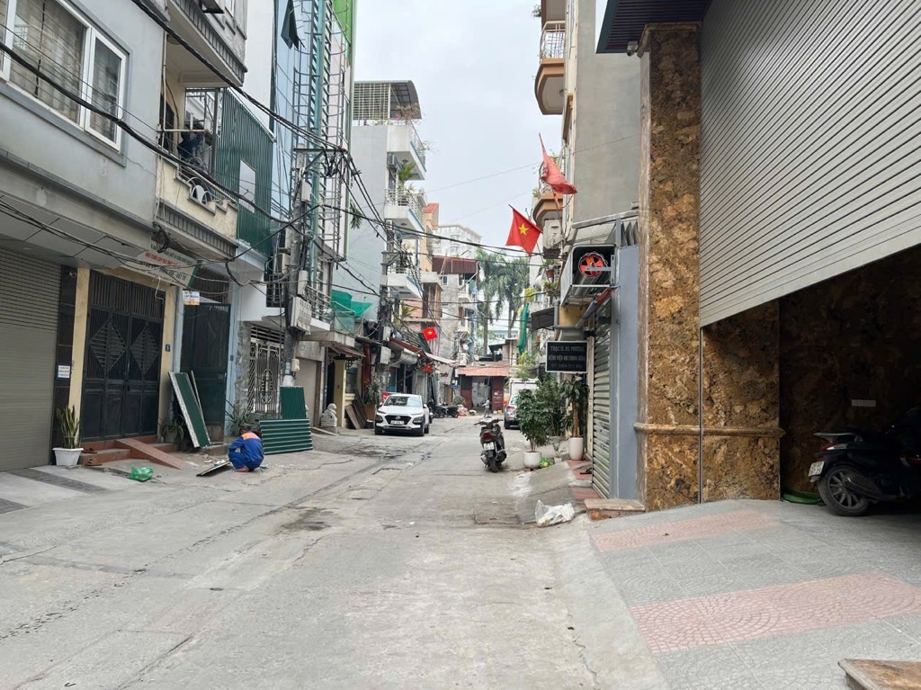 BÁN NHÀ MỚI GIẢI PHÓNG - THANG MÁY - Ô TÔ TRÁNH – BAY NHANH – 77M2 – 16 TỶ