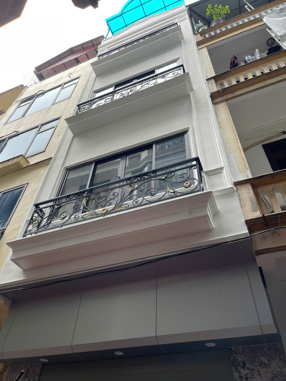 CỰC HOT! NHÀ PHÂN LÔ GIẢNG VIÊN TRƯỜNG NGOẠI NGỮ – TRẦN QUỐC HOÀN - 52M2 - 6 TẦNG - GARA - THANH MÁY - CHỈ 16 TỶ 900