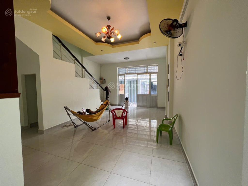 NHÀ QUẬN 8, CÁCH MẶT TIỀN 20MET, NGANG 5x20m, 4PN, THIẾT KẾ ĐẸP , GIÁ CHỈ NHỈNH 6 TỶ