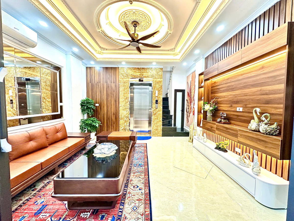 Bán nhà Yên Hòa, Cầu Giấy, Hà Nội, vị trí tiện ích bạt ngàn, thang máy nhập khẩu. 33M2, giá 9
