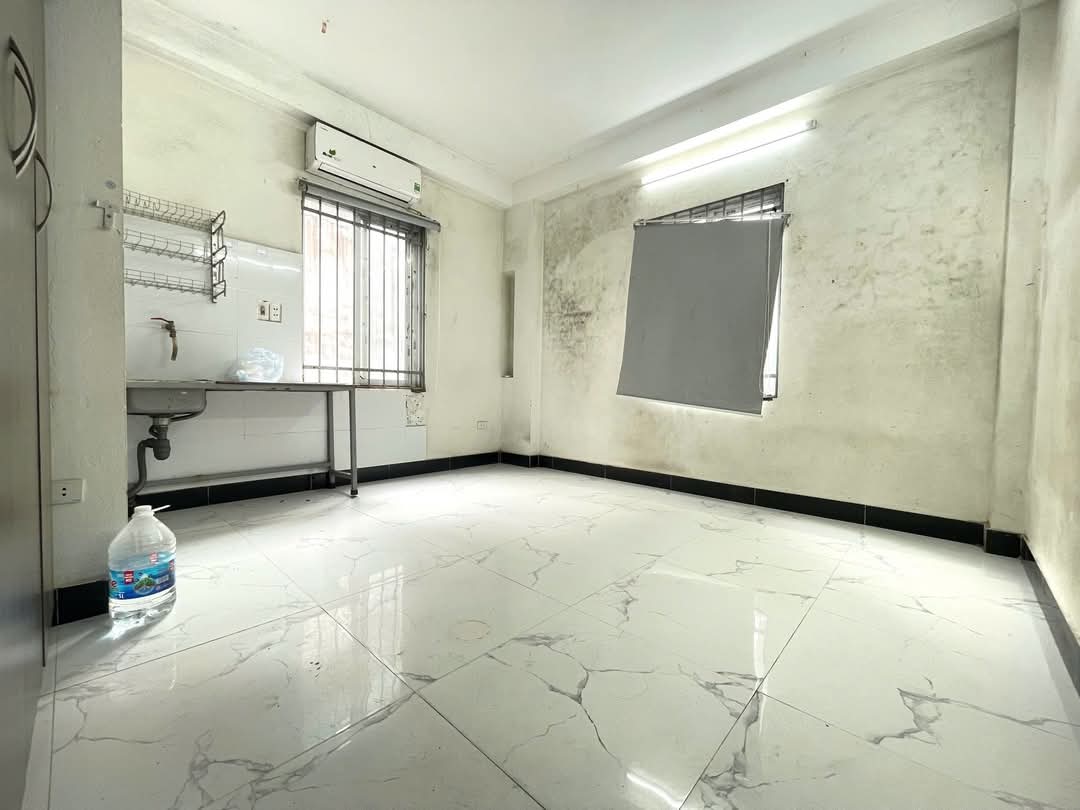 Bán Nhà Trường Chinh. Đống Đa. 7 Tầng Thang Máy. DT 77m2. MT 4m. Giá 14,9 Tỷ.