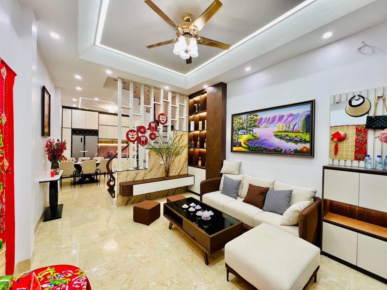 Nhà Cực Đẹp, Phố Hồng Mai, Hai Bà Trưng, Nội Thất 5 Sao, 2 Thoáng, Ô Tô 20m2, DT 40m2 Giá 8.45 Tỷ