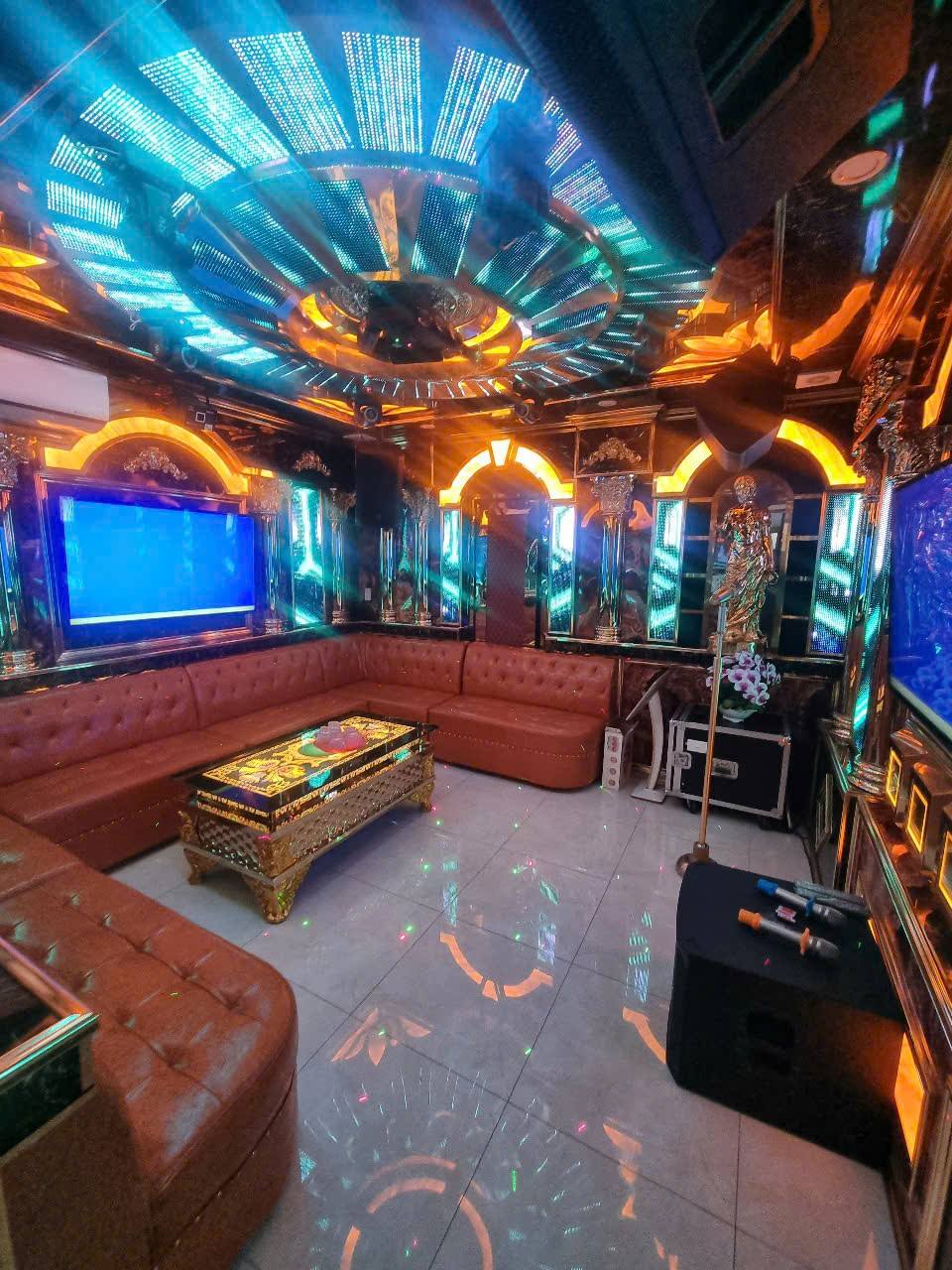 BÁN NHÀ RIÊNG PHỐ HOÀNG MAI, 65M2, 6T THANG MÁY, CÁCH MẶT PHỐ 15M, THIẾT KẾ SANG TRỌNG PHONG CÁCH HOÀNG GIA. Ở SƯỚNG -