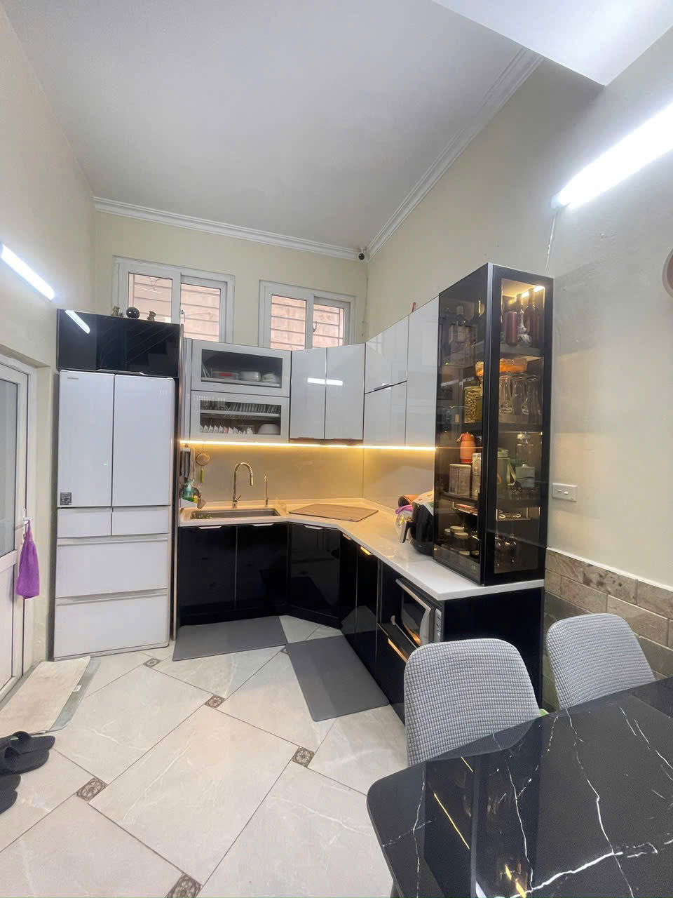 BÁN NHÀ ĐẸP NGÕ 374 ÂU CƠ – GẦN HỒ TÂY – 2 MẶT THOÁNG – CHỈ 9 TỶ Liên hệ ngay: Hoàng Anh – 0389.163.025