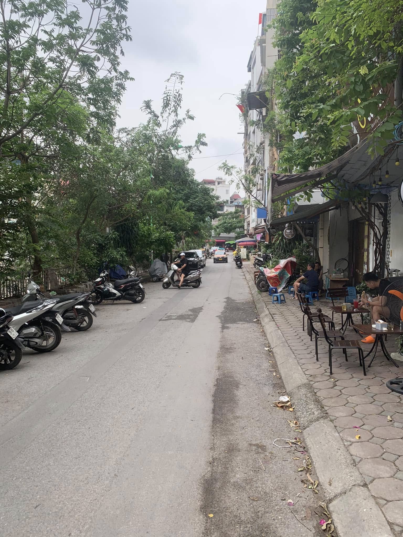 NHÀ Ở ĐẸP PHỐ PHẠM NGỌC THẠCH, TT QUẬN ĐỐNG ĐA, 40M2, 6T, NGÕ TO NHƯ PHỐ - GẦN VINCOM, GẦN CÁC BV VÀ ĐH LỚN - Ở SƯỚNG, KD CŨNG ĐỈNH - GIÁ HƠN 11 TỶ