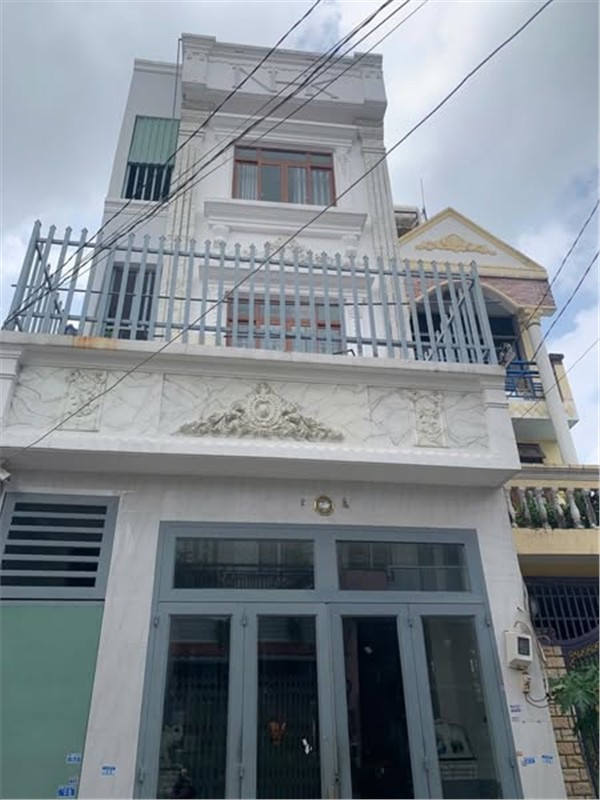 GẤP BÁN- CHDV TRUNG MỸ TÂY - 2 MẶT TIỀN HẺM XE TẢI THÔNG - 125M2 - 16 PHÒNG - DÒNG TIỀN 30TR/THÁNG - GIA 7.6 TỶ