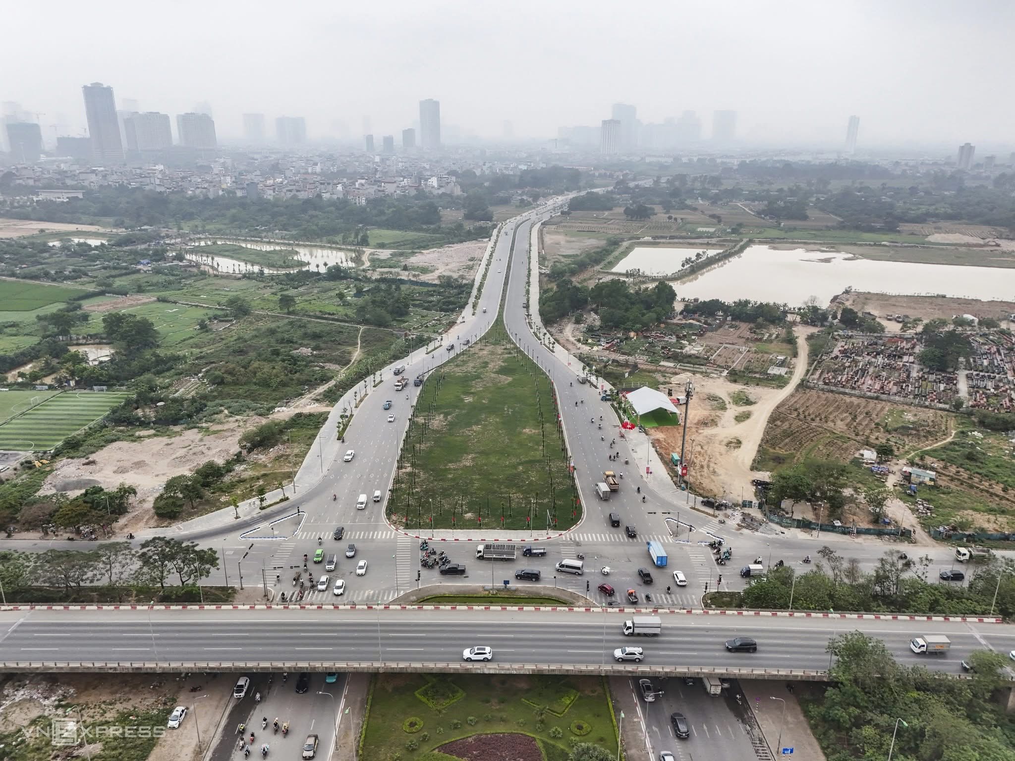 CƠ HỘI VÀNG: LOUIS CITY LÔ GÓC - 160M 5 tầng MT25m giá 42 tỷ (có Tl) - KINH DOANH VIP - DÒNG TIỀN ỔN (Nói KHÔNG với tin