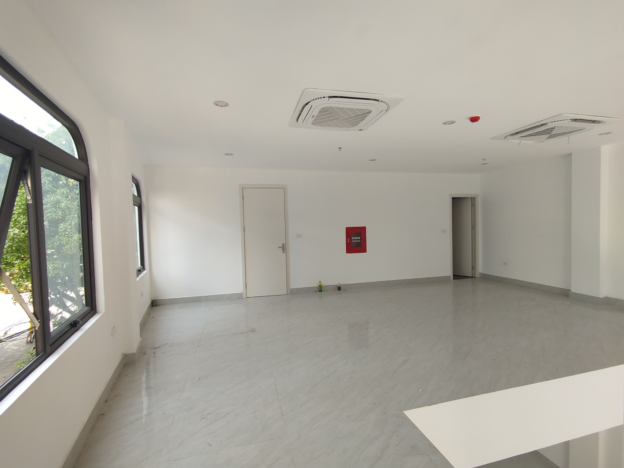 BÁN TOÀ NHÀ MẶT PHỐ Ô TÔ TRÁNH - Ở KẾT HỢP KINH DOANH ĐA DẠNG - TIỀM NĂNG CAO - 38 TỶ