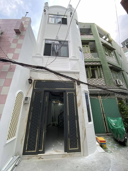 Nhà Đường Ngô Gia Tự Phường 4 Quận 10.