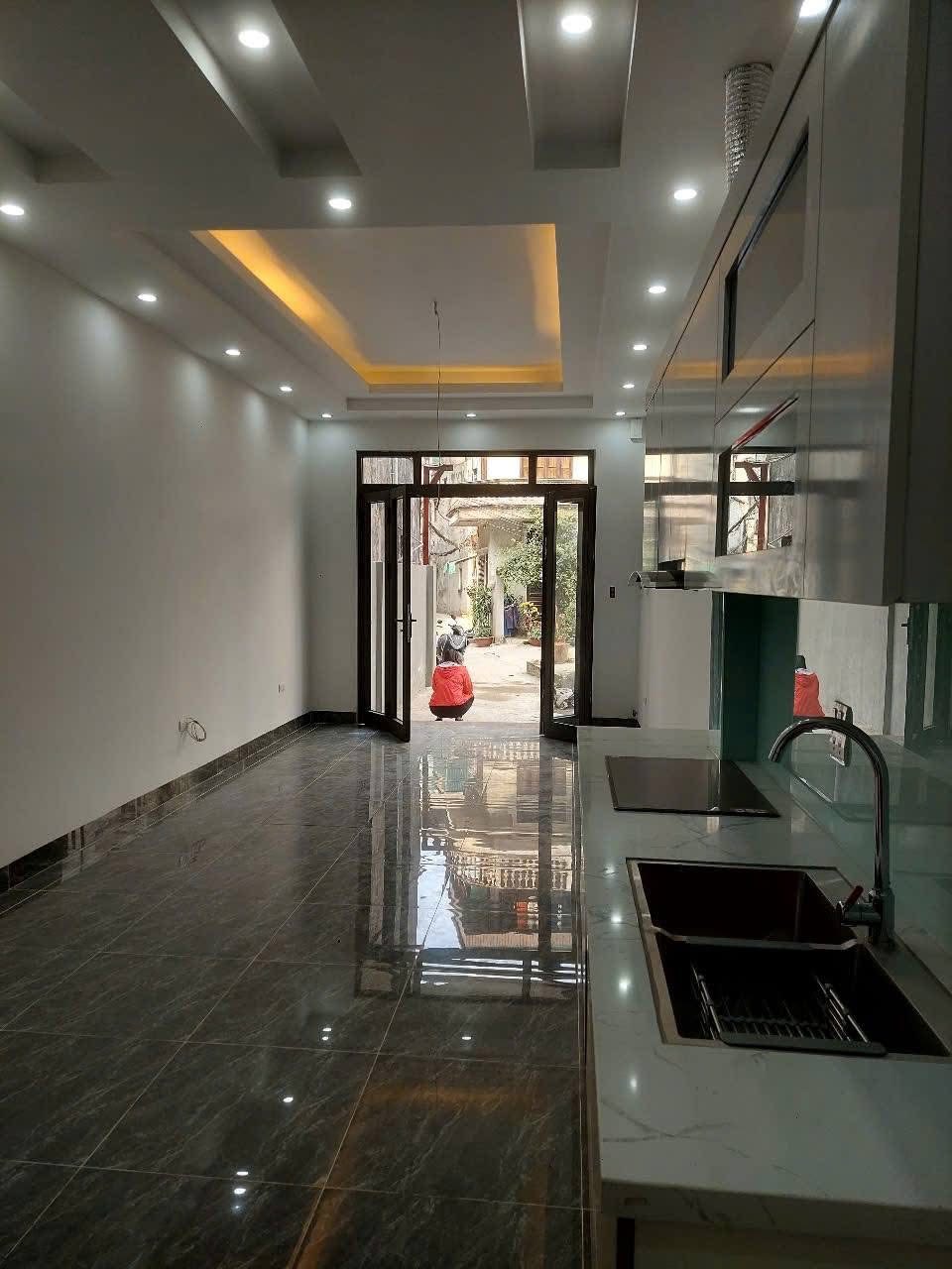 SIÊU PHẨM HOÀNG MAI - Ô TÔ ĐỖ CỔNG - SÁT PHỐ - 5 TẦNG THOÁNG SÁNG - 31M CHỈ 6.X TỶ