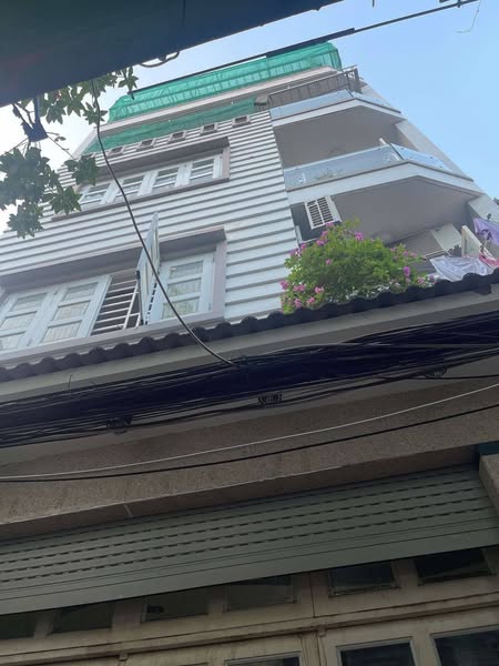 Đường Lê Hồng Phong Phường 2 Quận 10.