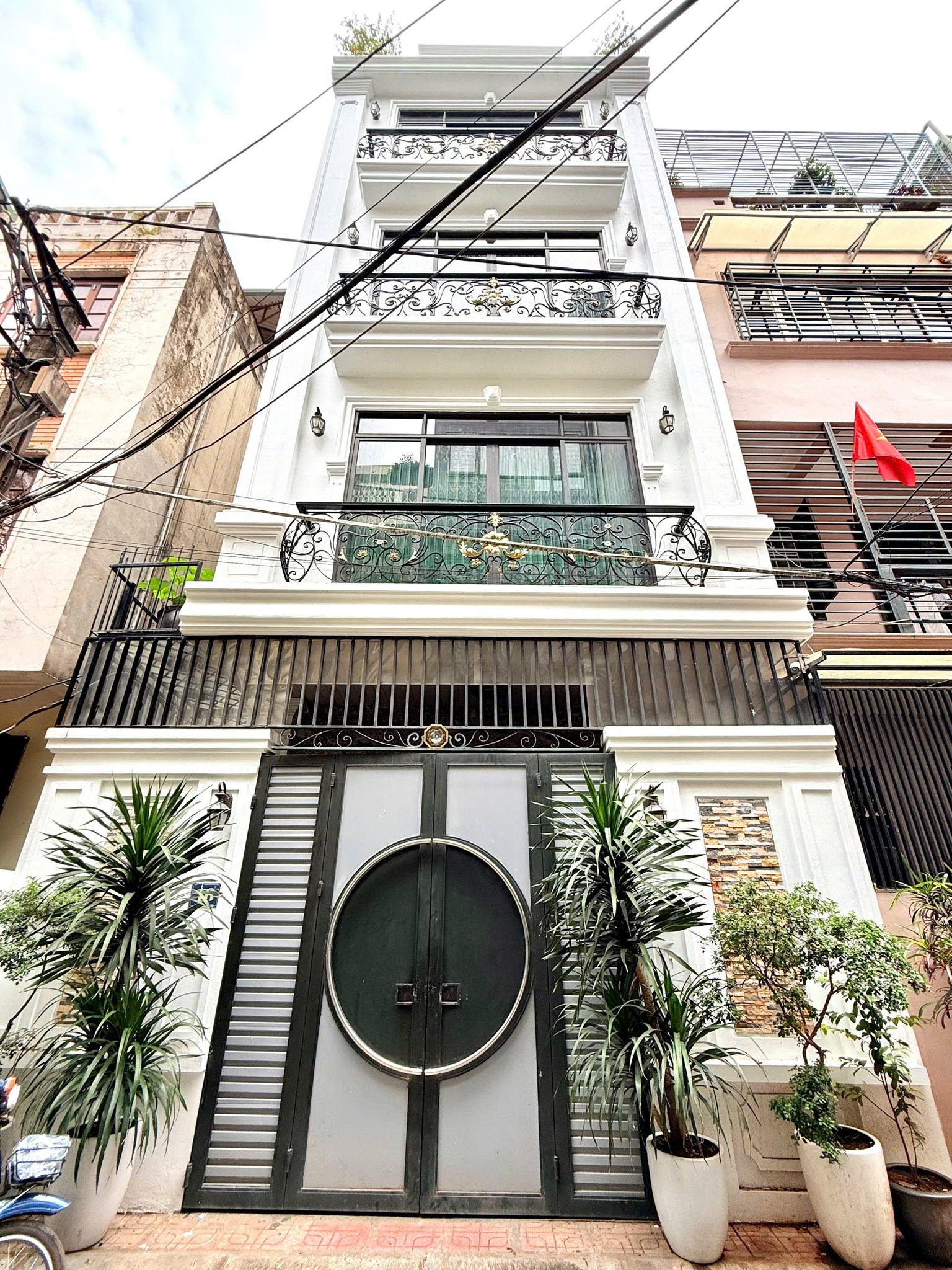 BÁN NHÀ VĂN CAO – HOÀNG HOA THÁM 46M 5 TẦNG MẶT TIỀN 4,6M