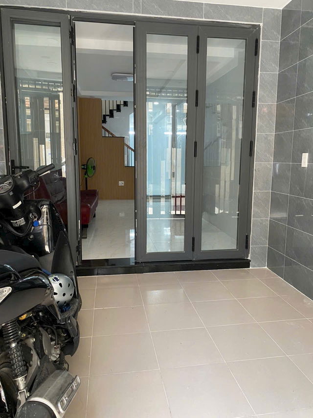 BÁN NHÀ MỚI ĐẸP – HẺM XE HƠI THÔNG – CÁCH MẠNG THÁNG 8, P12 QUẬN 10 - 40M2 - 3 TẦNG BTCT 3PN - GIÁ CHỈ 7.2 TỶ