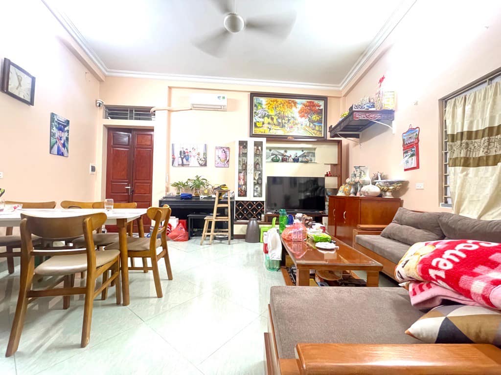 Bán nhà PHỐ MỸ ĐÌNH – NAM TỪ LIÊM, 51m2, 4 tầng nhỉnh 6 tỷ. VỊ TRÍ ĐẸP – GIÁ RẺ TRONG PHÂN KHÚC – 3 GÁC ĐỖ CỬA