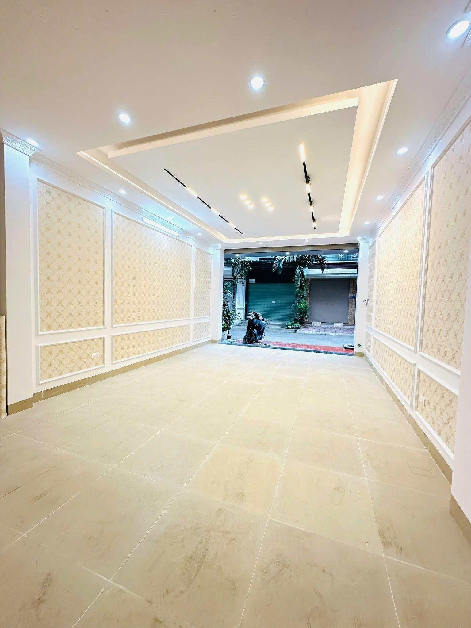Bán nhà VÕNG THỊ - otô -thang máy -– kinh doanh - ở ngay 80m 6 tầng 26.3 tỷ