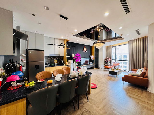 BÁN CĂN HỘ 3PN CHUNG CƯ CAO CẤP ROYAL CITY, THANH XUÂN, 131M2, FULL NỘI THẤT, ĐÃ SỬA ĐẸP - VÀO Ở NGAY - GIÁ 12 TỶ