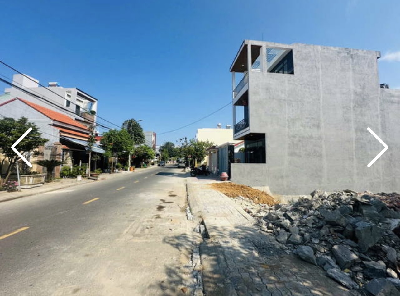Lô đất mặt tiền đường Nguyễn Đình Chiểu . DT:91m , sổ vuông vức