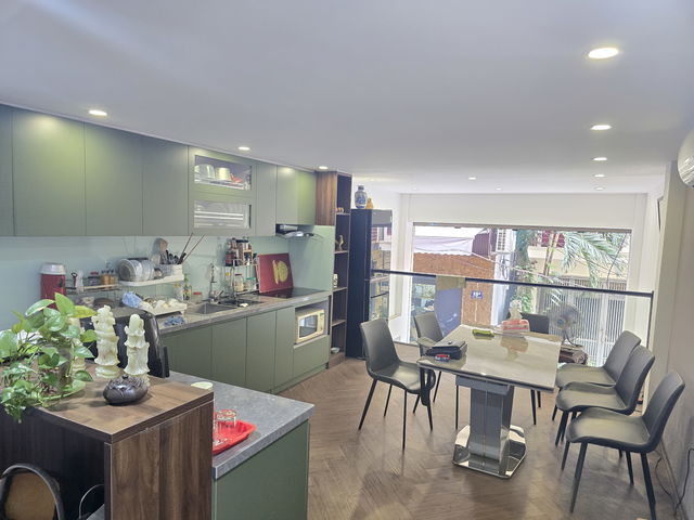 BÁN NHÀ LÁNG HẠ, ĐỐNG ĐA, THANG MÁY, GARA Ô TÔ, KINH DOANH, 47m2, 7 TẦNG, NHỈNH 17 TỶ