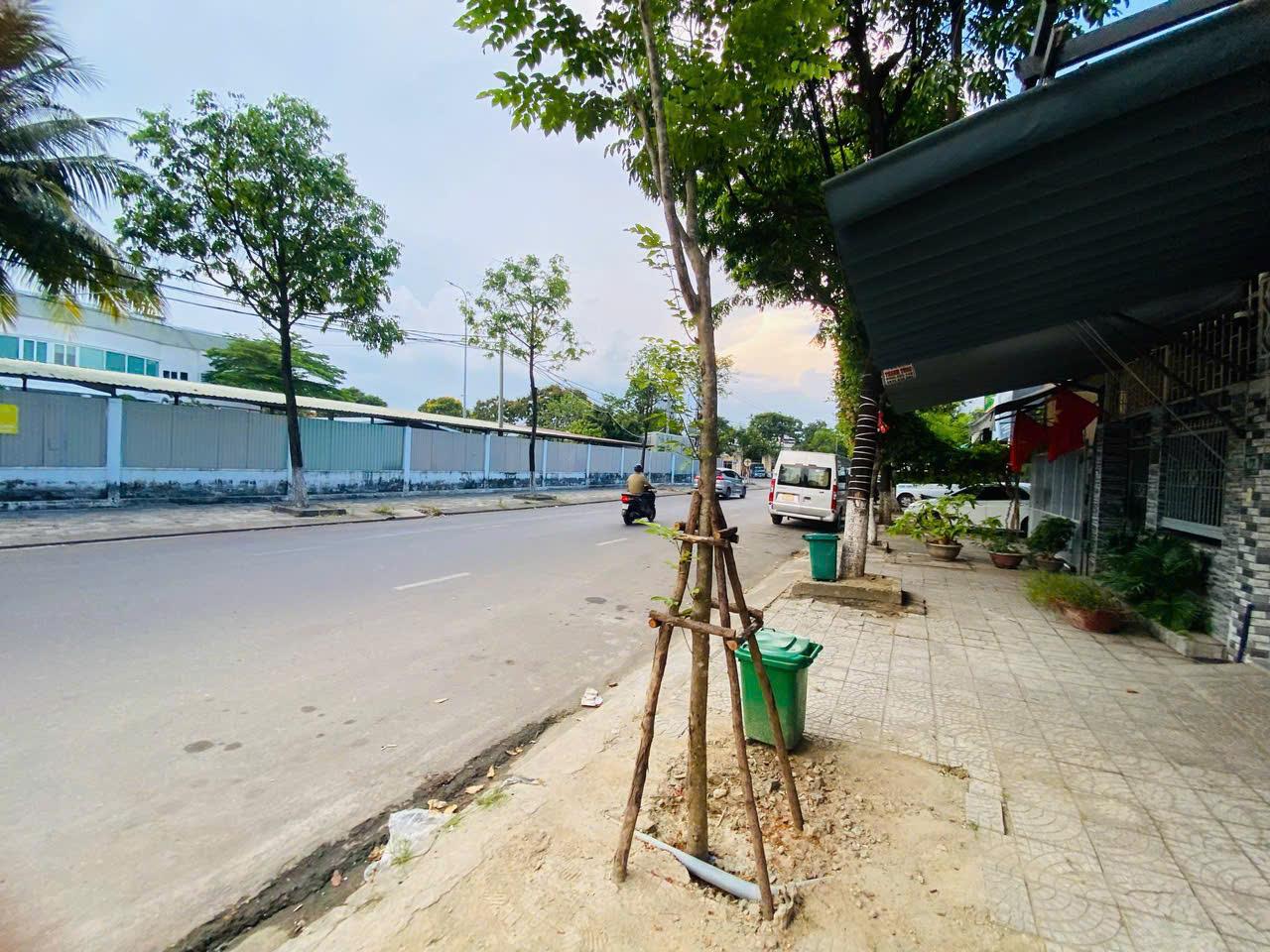 BÁN 2 LÔ khu đất MT 10M5 ĐƯỜNG NGUYỄN VĂN tạo ra BẾN XE ĐÀ NẴNG đang được xuất hiện SẴN DOANH THU 10TR/THÁNG