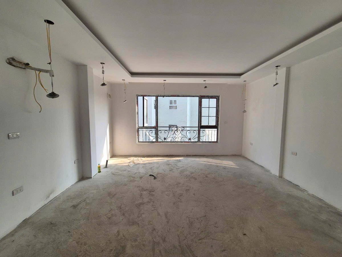 Bán Nhà Định Công Hạ. Hoàng Mai. 7 Tầng Thang Máy. Ô Tô. DT 37m2. MT 4,8m. Giá 12,16 Tỷ.