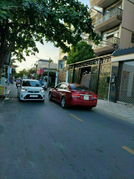 100m2