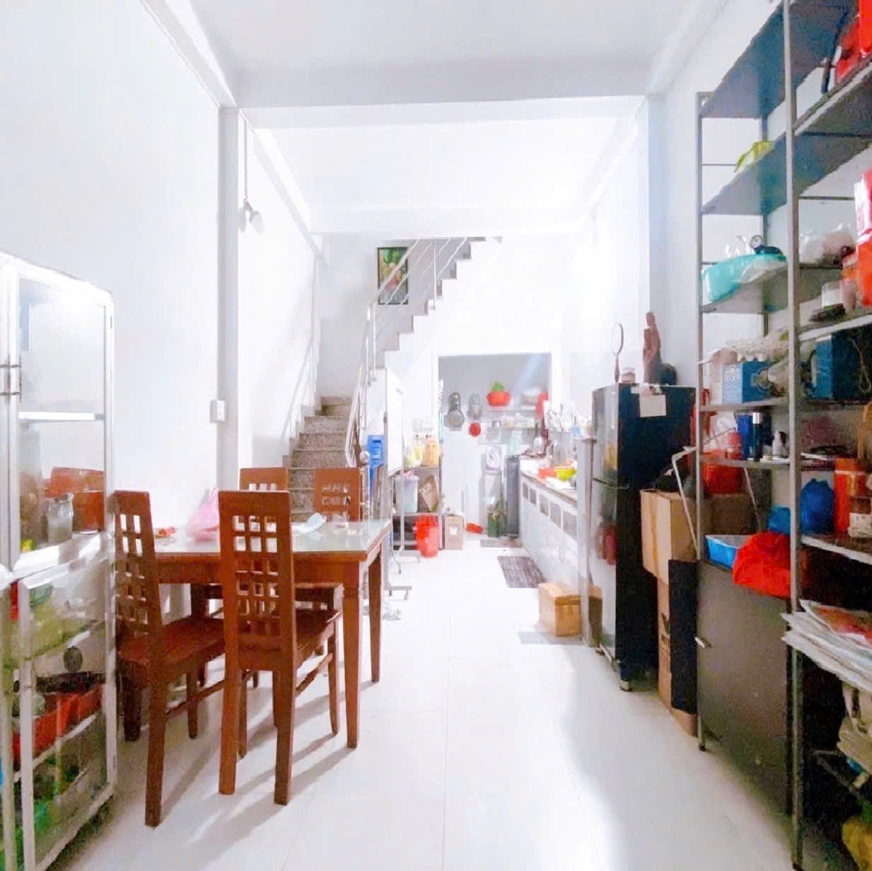 Bán nhà hẻm Cách Mạng Tháng Tám, QUẬN 10, Diện tích 5.3 x 32 m, Giá 18 tỷ