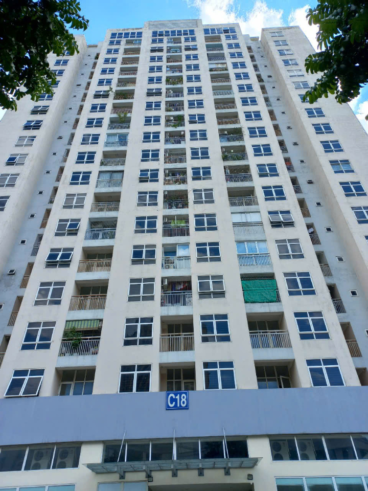 CHÍNH CHỦ BÁN CĂN HỘ C18 LẠC LONG QUÂN VIEW HỒ 3PN, 2WC, LÔ GÓC CỰC HIẾM
