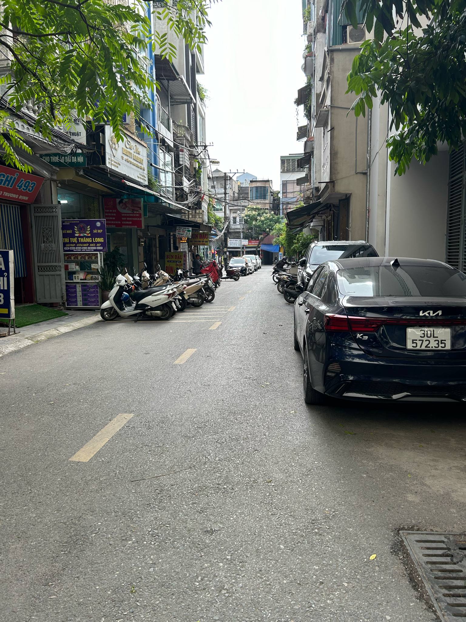 Bán nhà phố Trương Định, Mặt tiền 4.6m , 33m, 5 tầng, gần ô tô,hàng xóm tòa Trương Định Plaza, gần đường Tân Mai, khu Bách - Kinh - Xây.