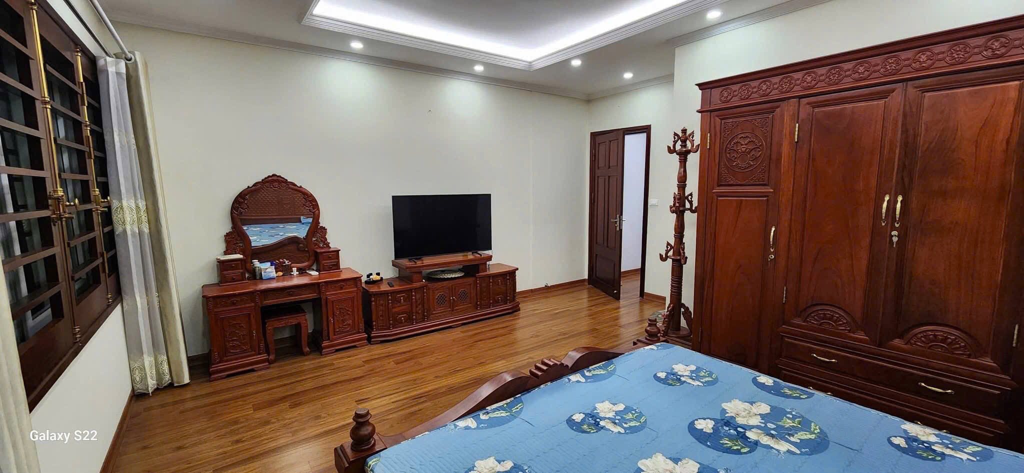 Bán nhà phố Chùa Bộc 60m2, 5T, lô góc 3 mặt tiền Gara ô tô giá chỉ 25 tỷ hiếm Đống Đa