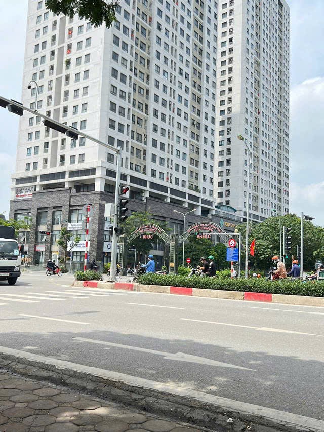 Siêu phẩm phố ngang Lê Trọng Tấn, Hà Đông 80m2x4 tầng, giá 16 tỷ, vỉa hè kinh doanh, 20m ra mặt phố.